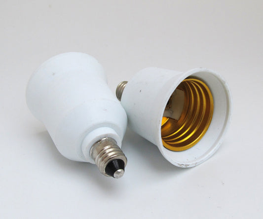ya 14 1x E11 To E26/E27 Lampholder Bulbs Converter Candelabra Light Base Socket White