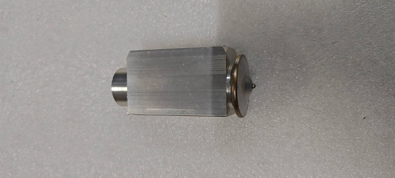 ya 5 8.7 64119187630 A/C Expansion Valve fits for BMW X5 / for BMW X6