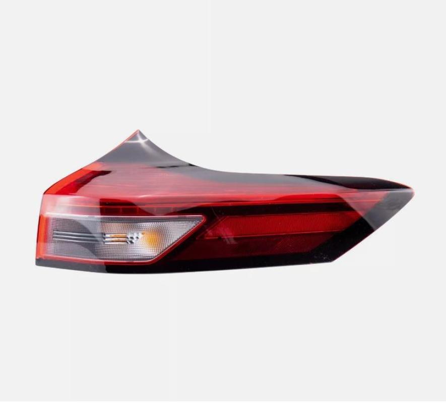 ya 11 10.28 NI2805122 Right Outer Tail Light Assembly For 2021 Rogue n