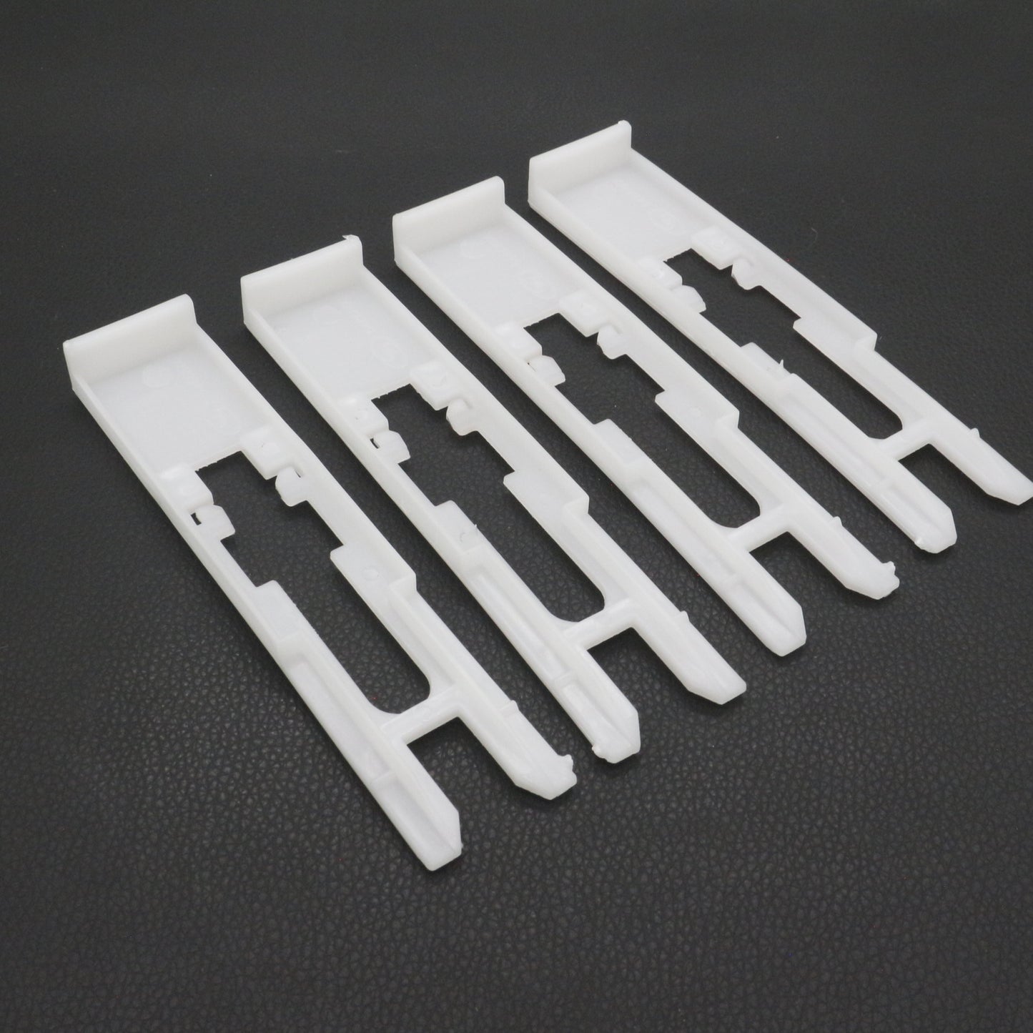 ya 2 6.29 4Pcs Fits For 01-07 for Buick for Pontiac 10318847 Headlight Mount Panel Retainer Clips
