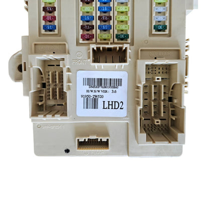 ya 5 8.7 for Hyundai Santa Fe Cabin Junction Fuse Box Module 91950-2W520 2013