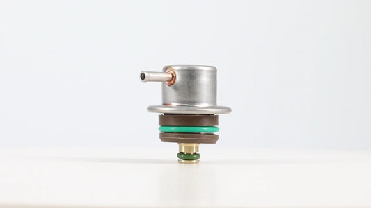 ya 10 5.29 Fuel Pressure Regulator for Ford F-150 F-250 F-350 4.6L 5.4L 1999-04 XR3Z9C968AA