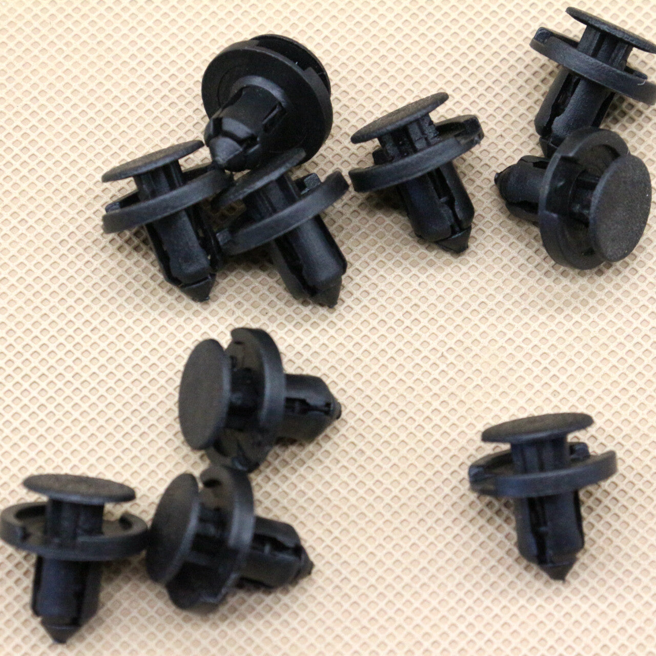 ya 5 8.7 10 Bumper Push Retainer Plastic Fastener Clips for Nissan 01553-09611