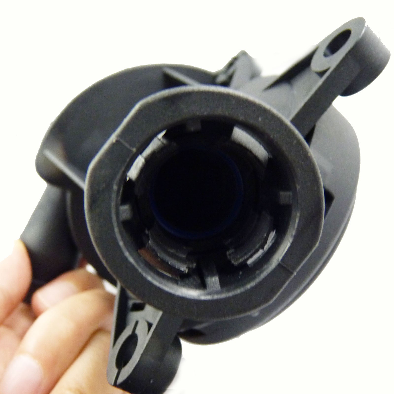 ya 1 8.5.3 11617503520 CRANKCASE BREATHER ventilation valve suitable for X3 Z4 E81 E87 E46 E90 E83 E85