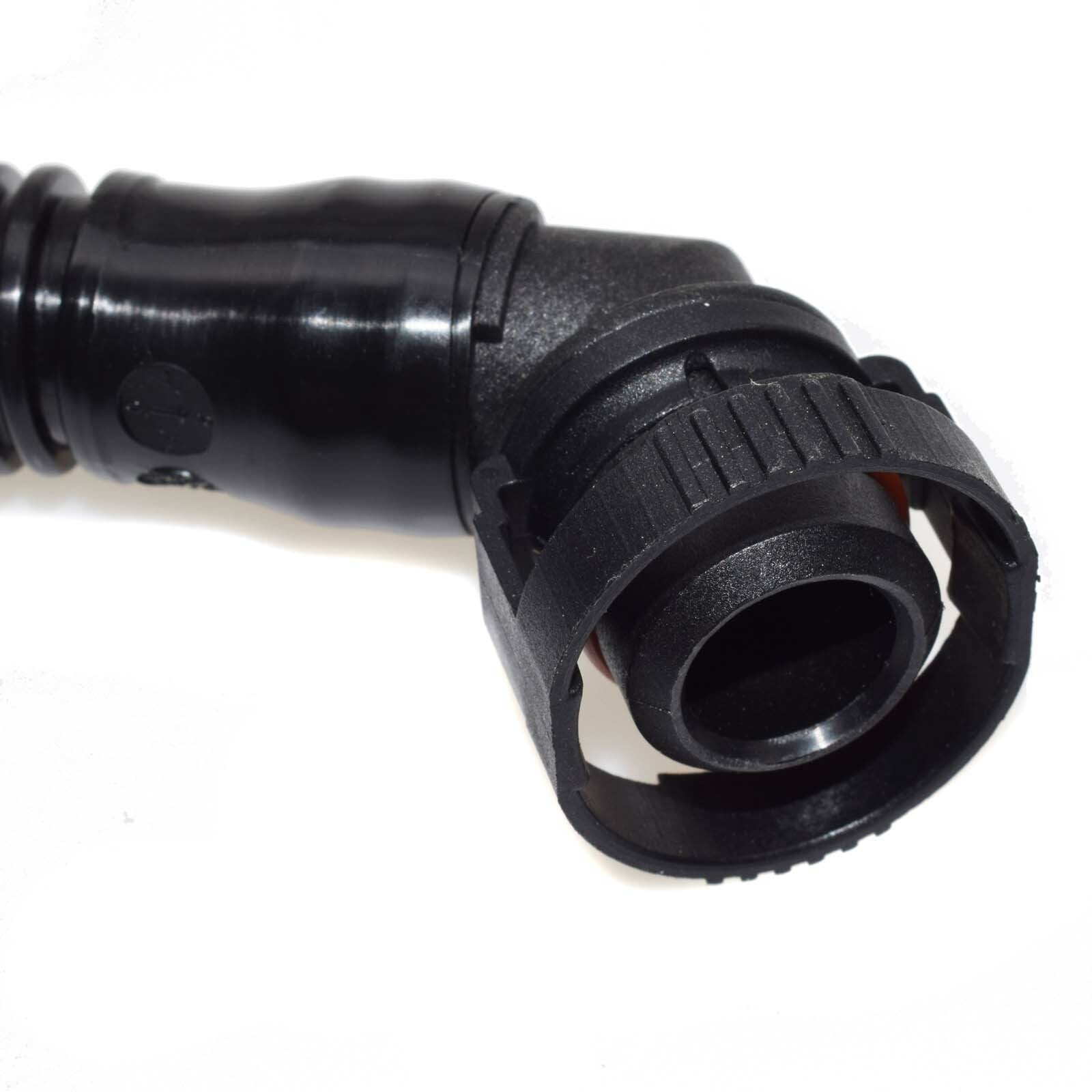 ya 1 8.5.2 11617522933 Crankcase breathing hose for E60 E90 Z4 530i 525i 325i 323i 525xi