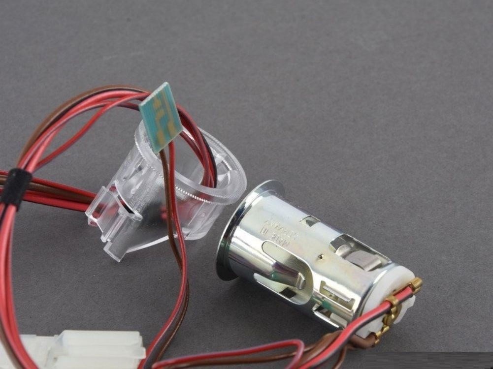 ya 5 8.7 Cigarette Lighter Socket for BMW F10 F11 F12 F13 E70 E71 E72 X5 X6 (2011-2016)