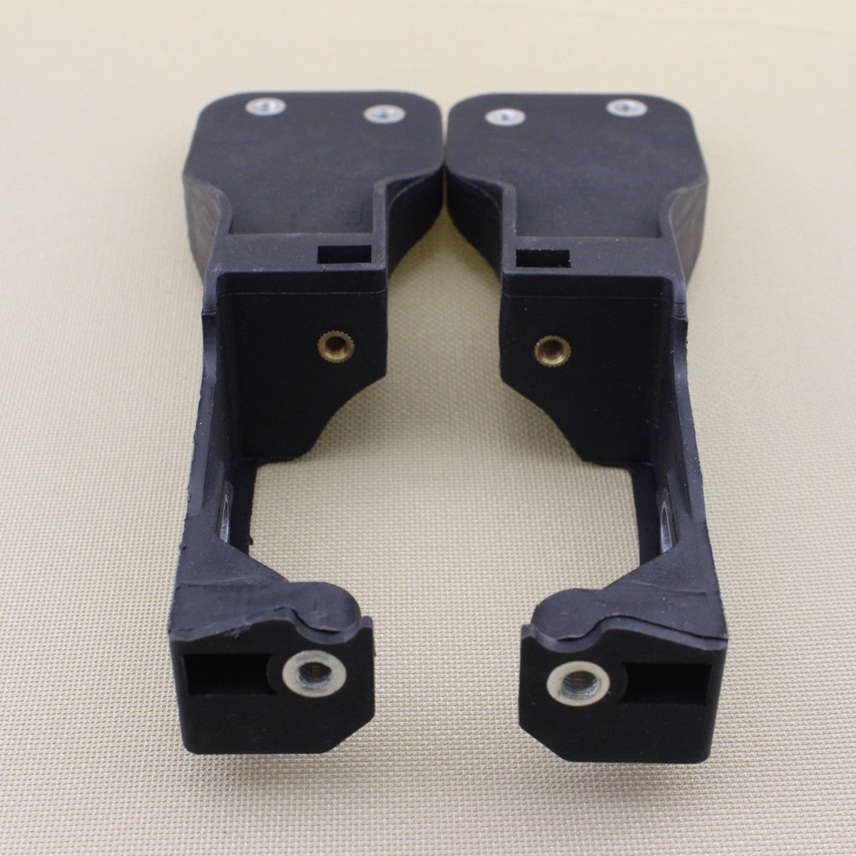 ya 1 8.5.3 2pcs for W204 GLK250 Left and Right Headlight Bracket Bracket 