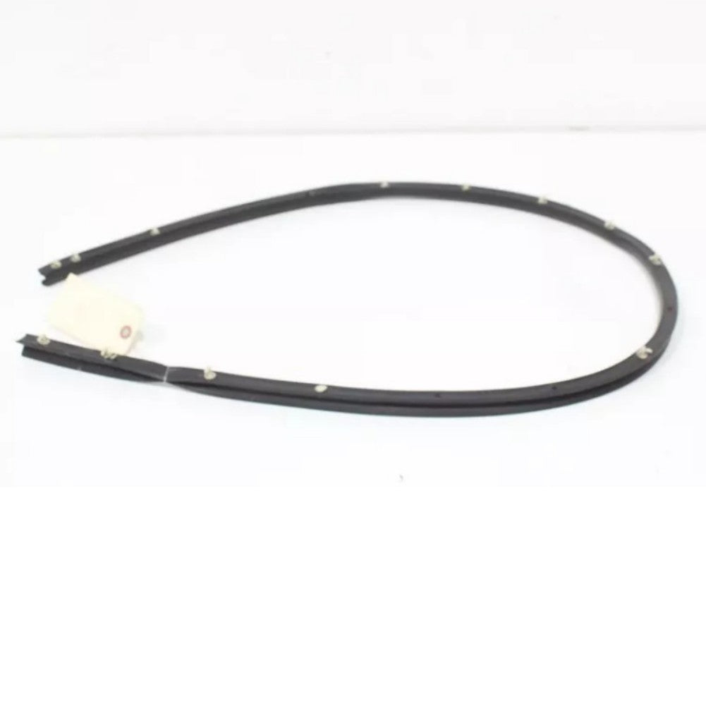 ya 4 6.22 Parts NO# MK7B16B990A Cover Rubber Strip 1pack
