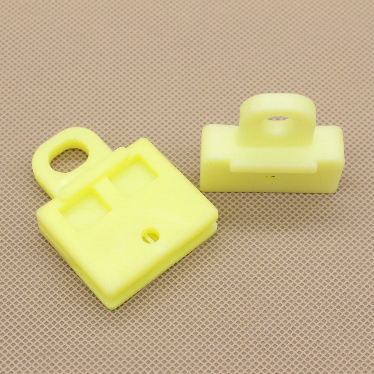 ya 5 8.7 2 Window Door Glass Channel Clips Power and Manual Sash clip for Toyota for Corolla