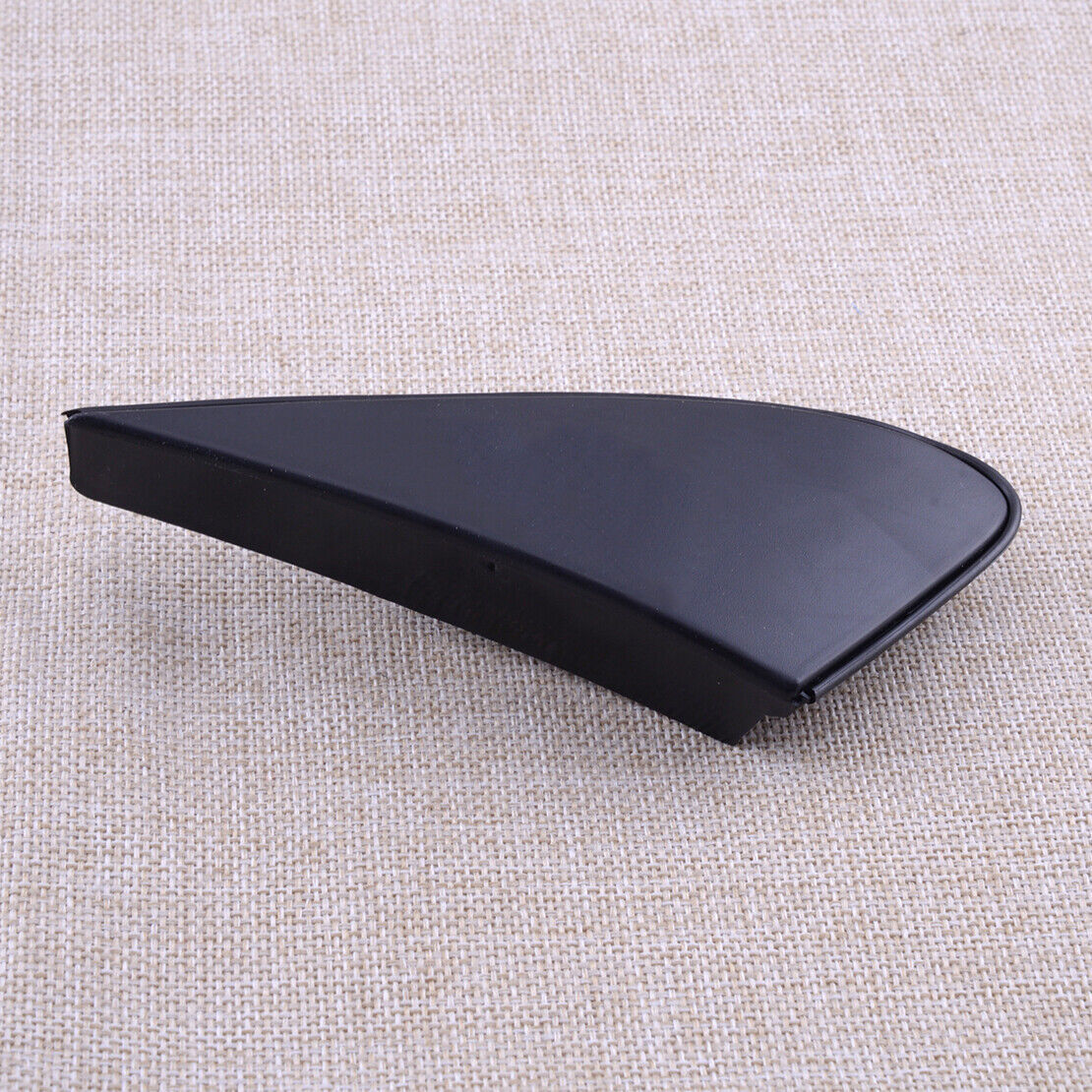 ya 1 8.5.1 Right side rearview mirror corner decorative triangle fender suitable for for Corolla