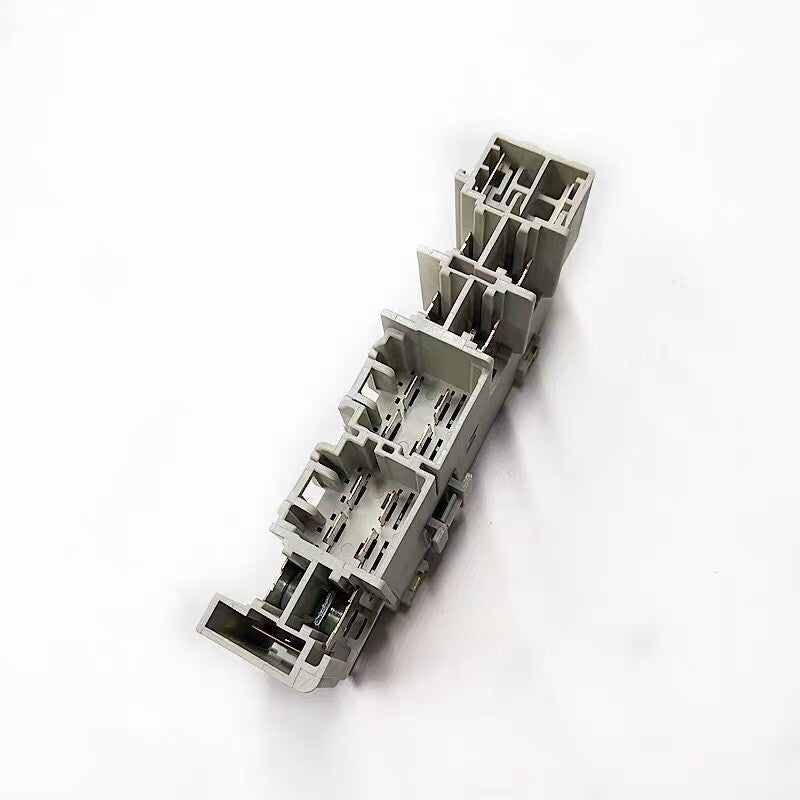 ya 5 8.7 Suitable for Toyota 2007-2013 for COROLLA engine bracket fuse box relay 82620-12280