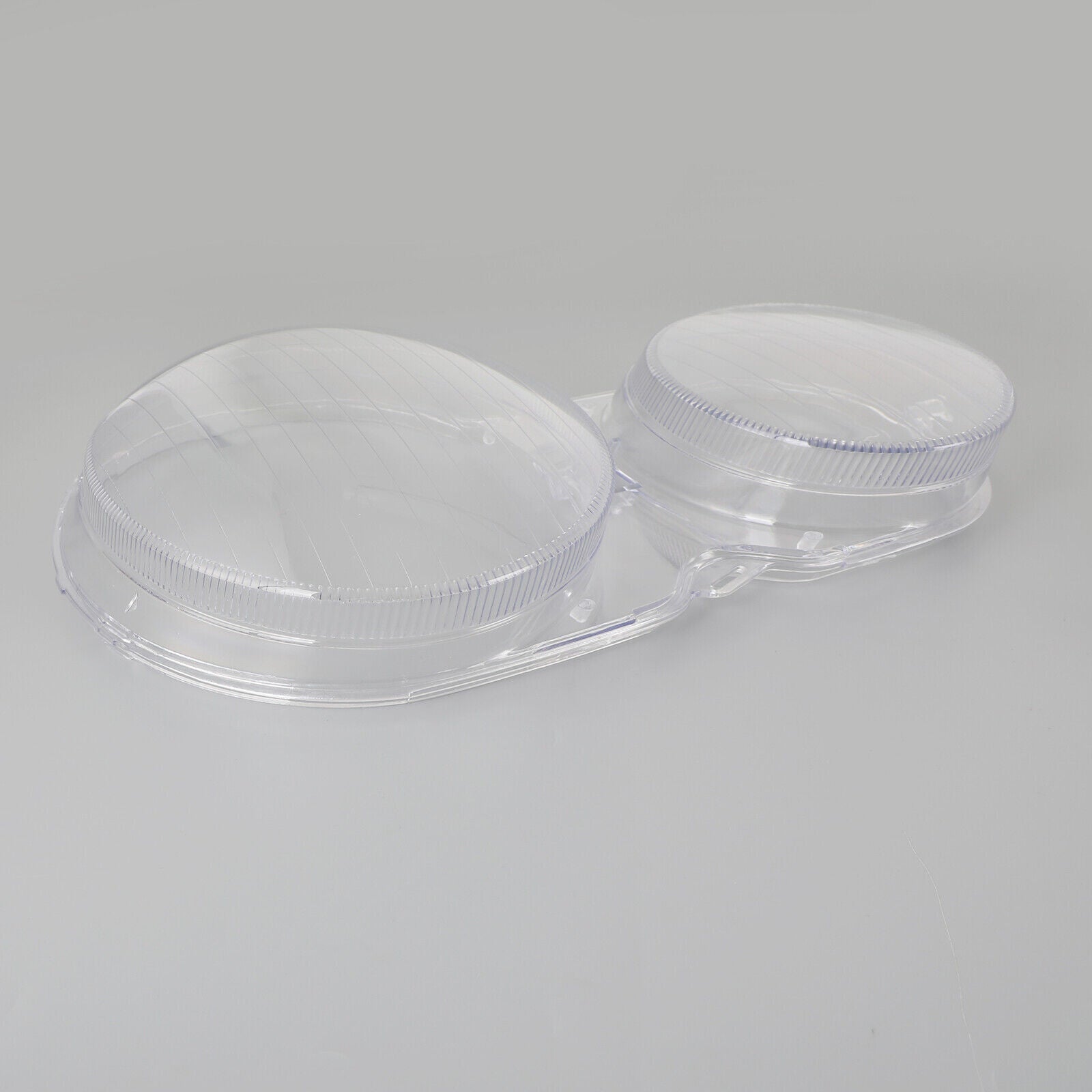 ya 1 8.5.4 Left+Right Headlight Lens Plastic Cover Shell for Mercedes E Class W210 96-02