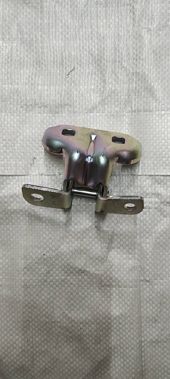 ya 5 8.7 Front Door Hinge For GM 90871423