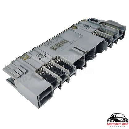 ya 5 8.7 Main fuse/fusible link relay suitable for Toyota for Lexus IS250 IS350 2006-2013