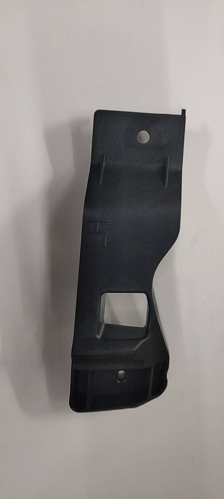 ya 5 8.7 Front Bumper Bracket 26700931