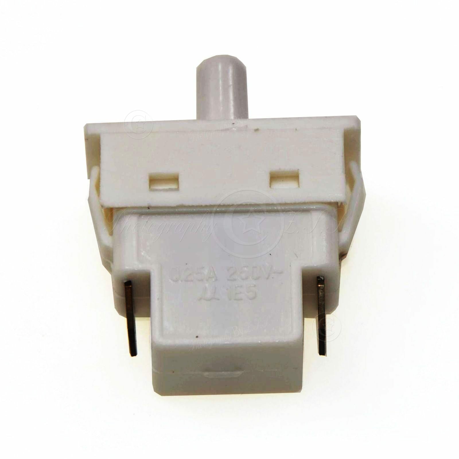 ya 26 2x Universal 2Pins JL-06 Reigerator Door Light Gated Switch Replacement Parts