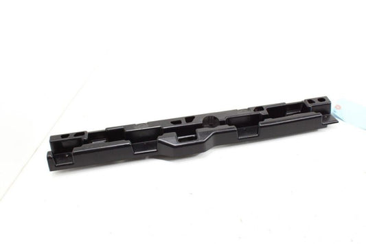 ya 7 6.10.2 Rocker Molding Support Bracket for BMW G30 530i 540i 2017-2023