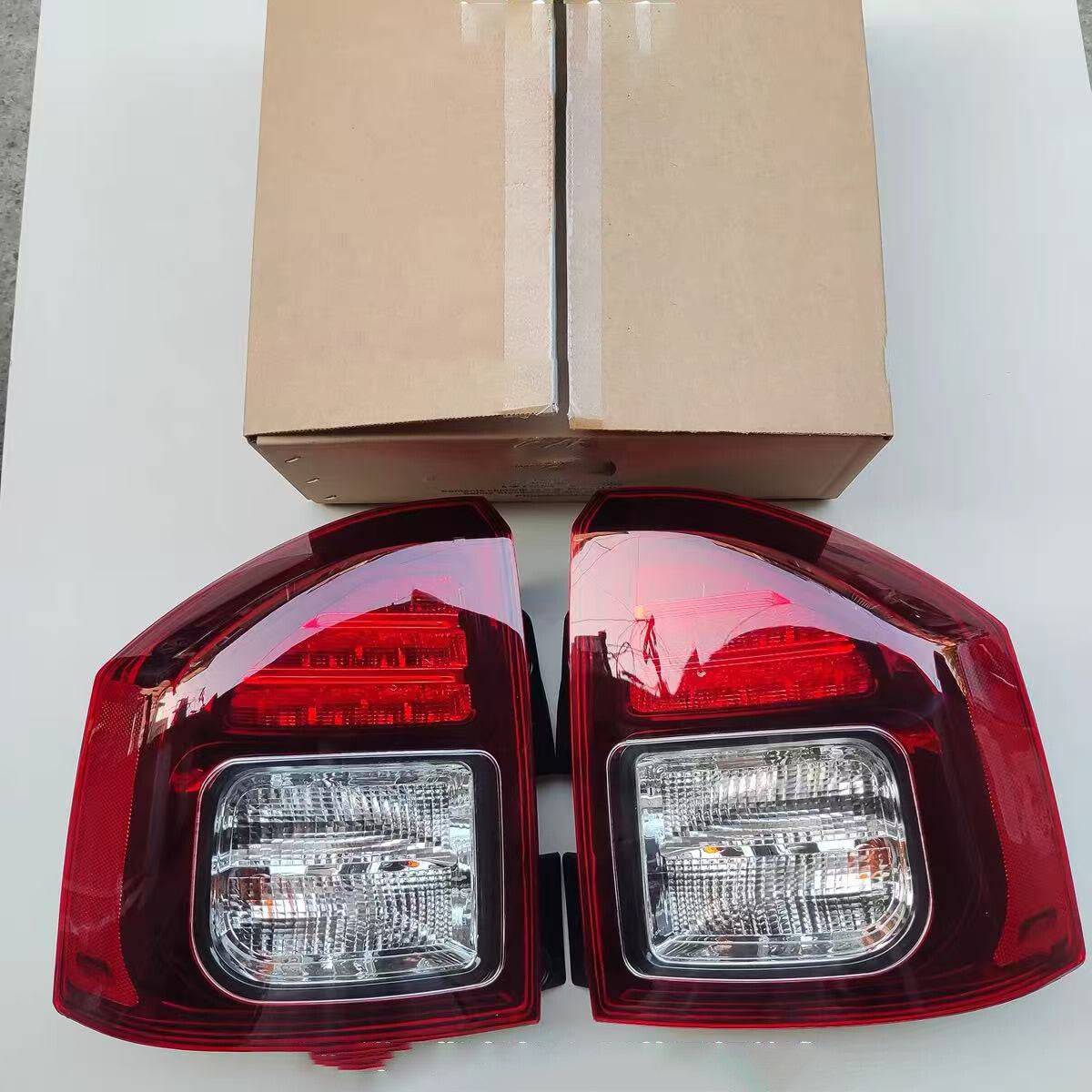 ya 5 8.7 1-Pack for Jeep 2014-2016 Compass Rear Tail Light Brake Light Assembly
