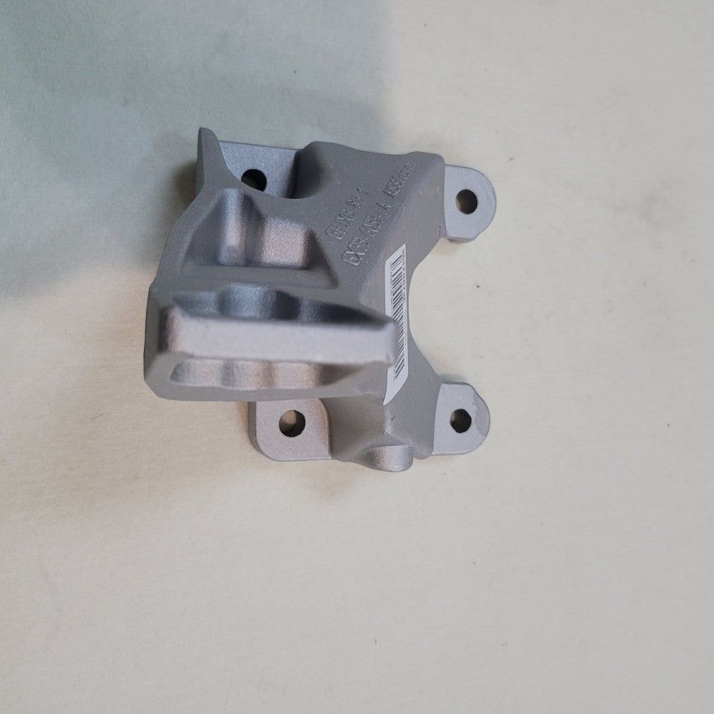 ya 5 8.7 Suitable for Jaguar XF X260 JDE40333 Right engine mounting bracket