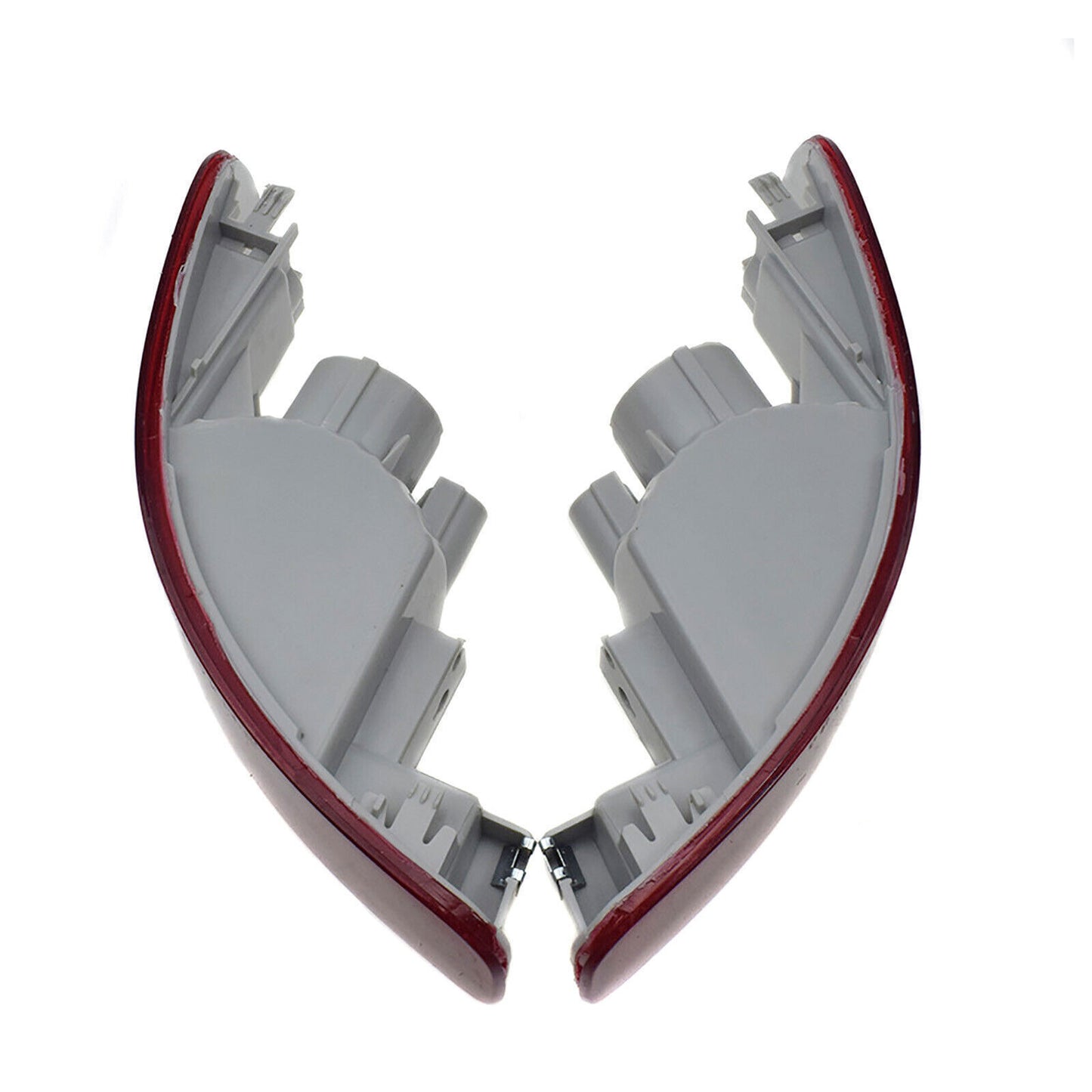 ya 1 8.5.2 A pair of rear left and right bumper reflectors and tail fog lights suitable for Outlander