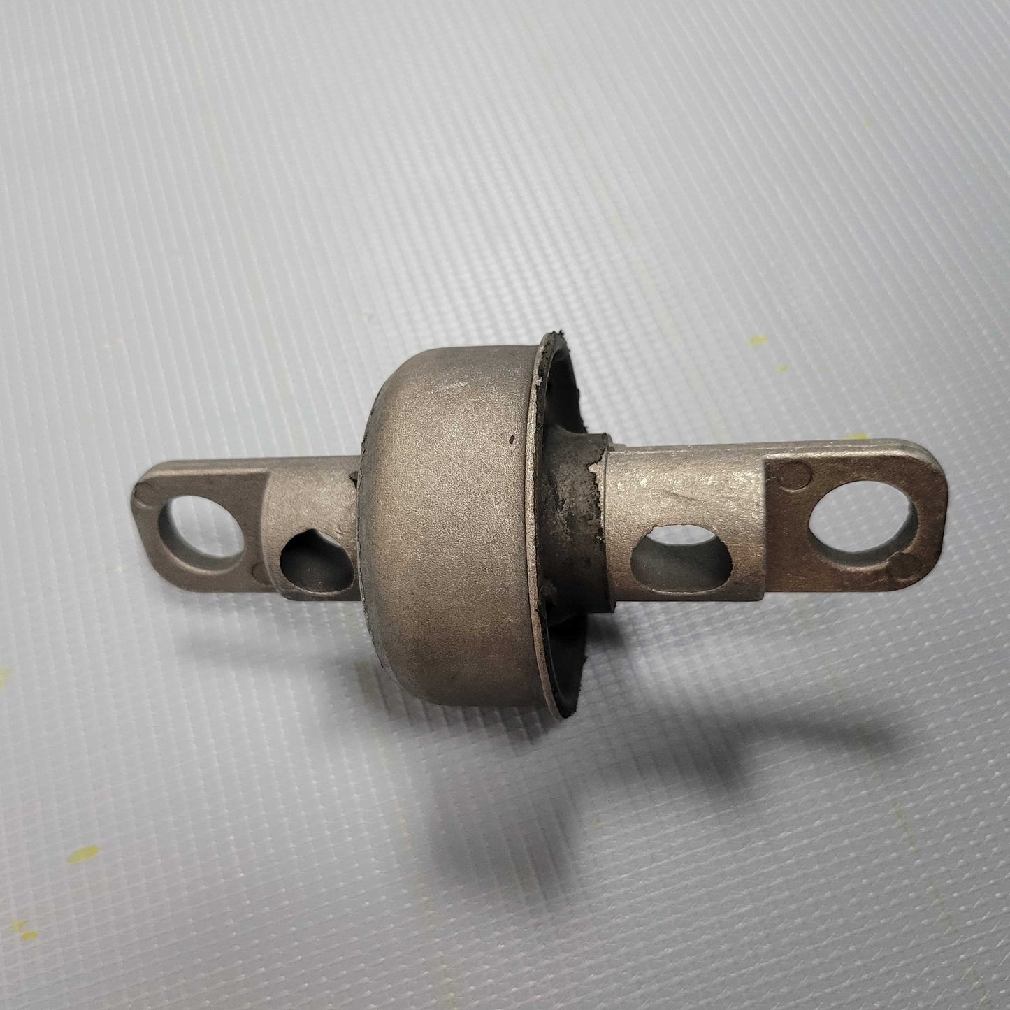 ya 5 8.7 Parts Number# 68199980AB Rear arm Rubber Bushing 1pack