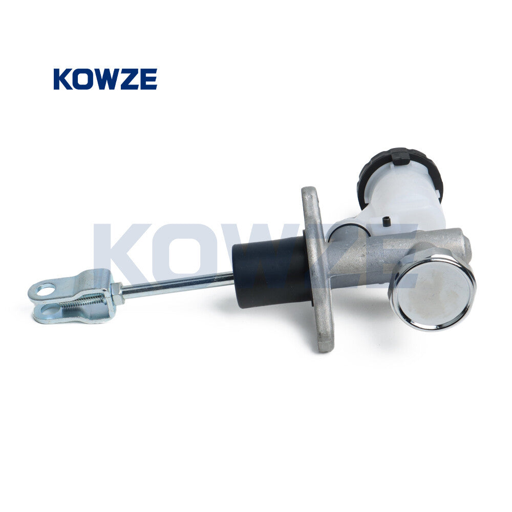 ya 5 8.7 Clutch Master Cylinder Assy for Nissan Navara D21 D22 King Cab Truck 2000-2012