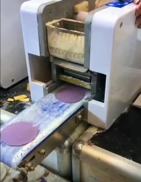 New Automatic Dumpling Skin Machine Commercial Dumpling Skin Wonton Skin Machine