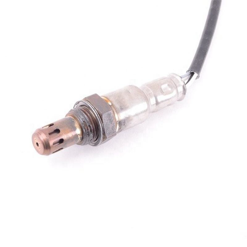 ya 1 8.5.2 oxygen sensor suitable for C300 CLS550 E350 GL450 GLK350 A0065422018