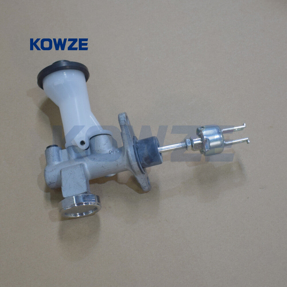 ya 5 8.7 Clutch Master Cylinder Assy for Toyota for 4Runner Hilux Surf for Land Cruiser 90