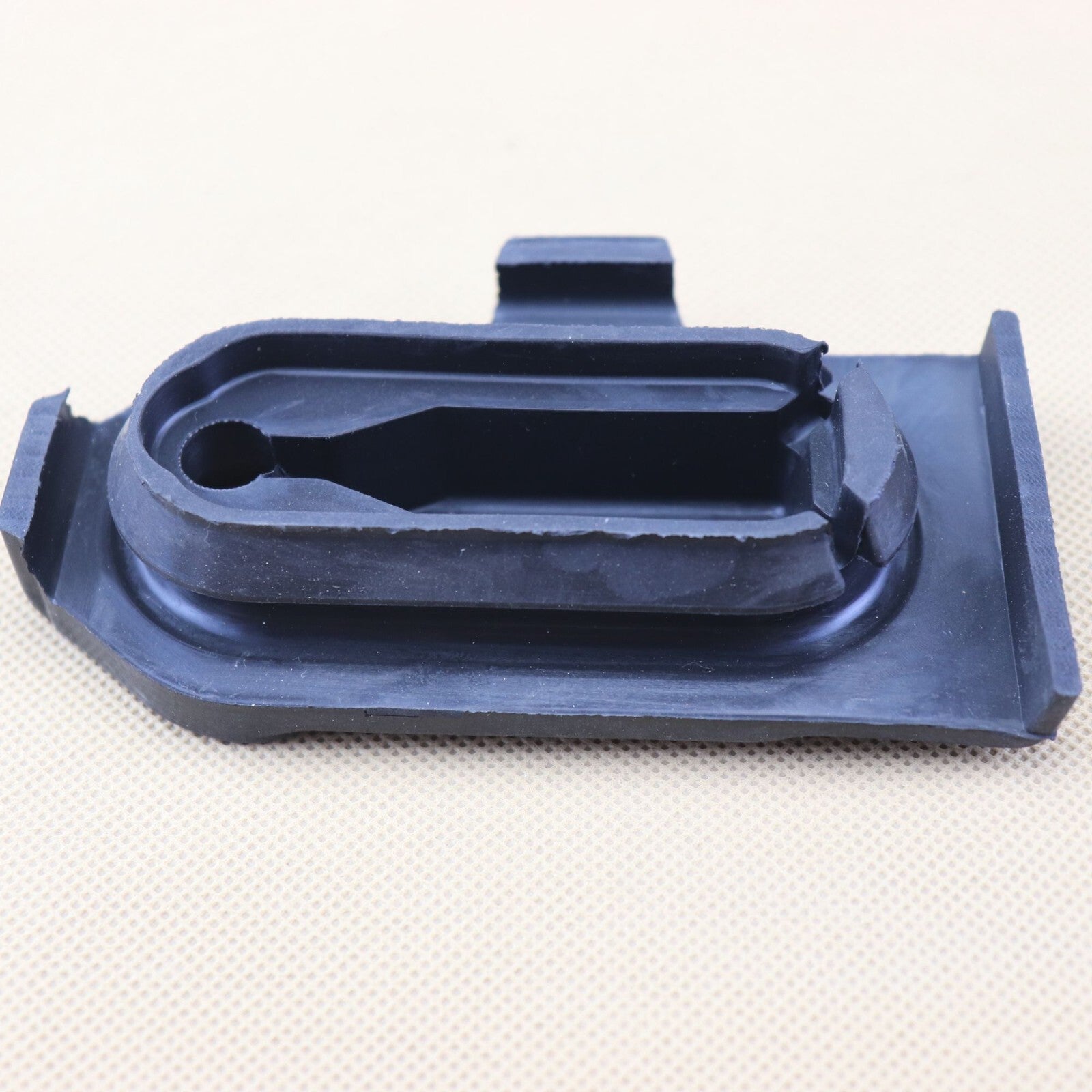 ya 1 8.5.3 A2475040400 for A W177 radiator right elastomer bearing 