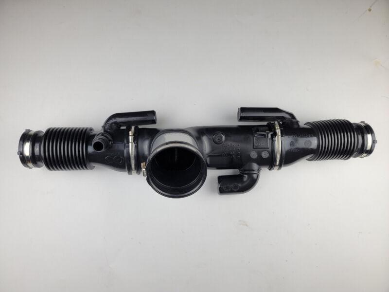 ya 5 8.7 Engine Air Intake Hose C2D17107 for Jaguar XJ 2013-2019 2010 2012 3.0L