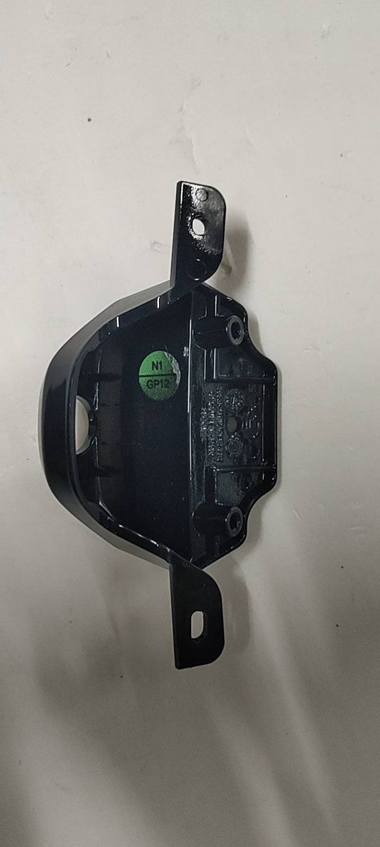 ya 10 5.28.3 Front Grille Camera Bracket 26234580