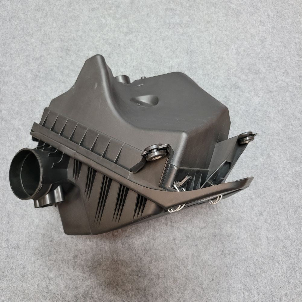ya 5 8.7 Air intake cleaning filter box for BMW 525i 530i 04-05