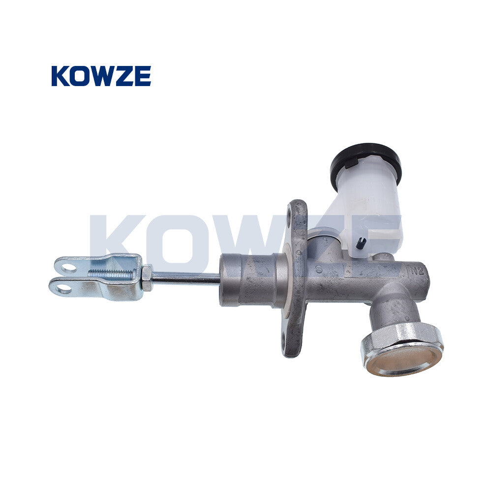ya 5 8.7 for Nissan Clutch Master Cylinder Assy for Navara Hardbody King Cab Truck D21 D22