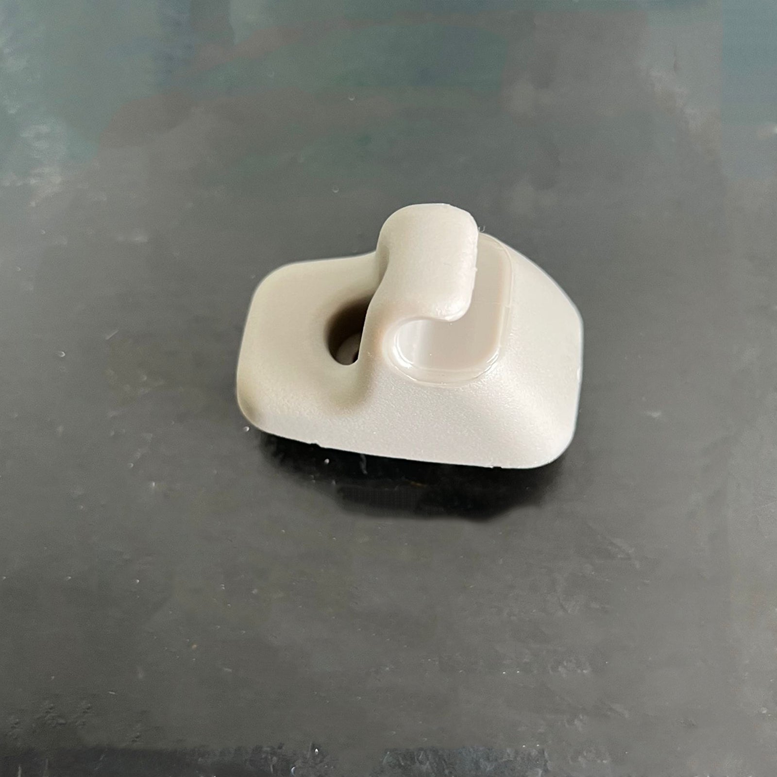 ya 5 8.7 Suitable for 2009-2019 for Dodge for Ram 1500 2500 3500 4500 5500 Sun visor fixing clip O