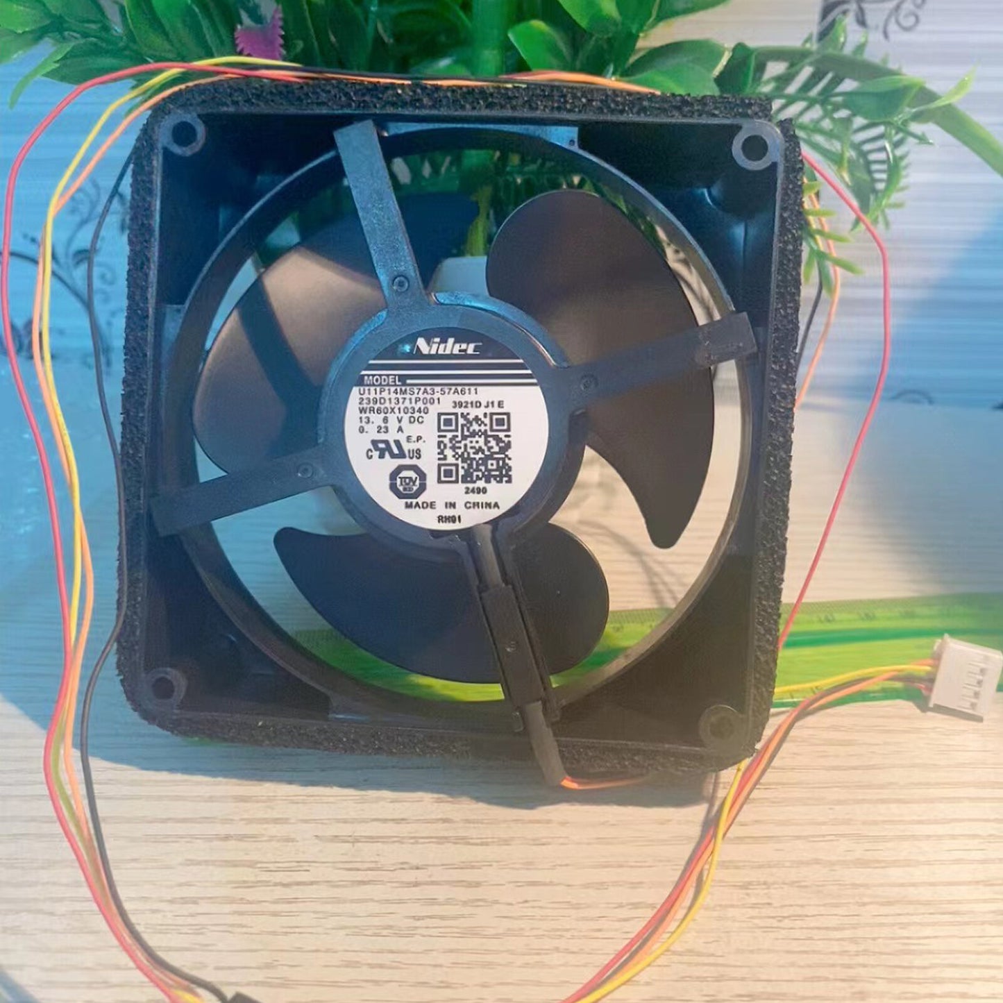 ya 26 New U11P14MS7A3-57A611 Reigerator Fan 239D1371P001 13.6V0.23A