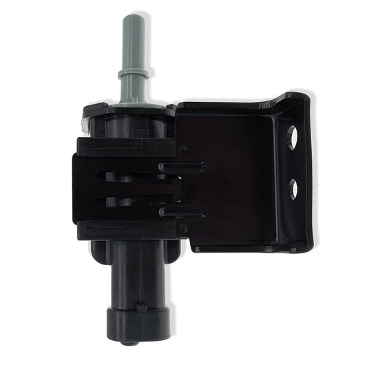 ya 4 6.17.2 Fuel Tank Vent Valve With Pipe for BMW E90 E91 E92 128i 328i 528i X5 13907618643