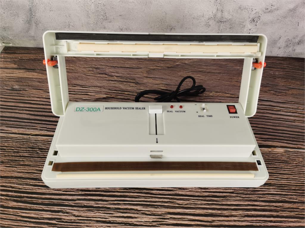 ya 14 Small Smooth Bag Vacuum Packaging Machine Food Preservation Vacuum Seal DZ-300A
