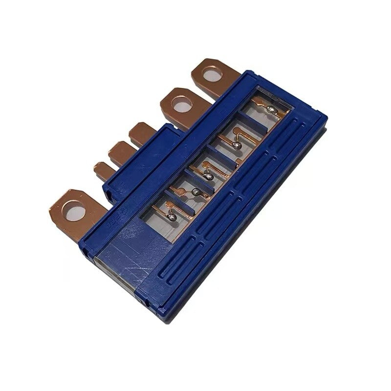 ya 5 8.7 Suitable for Toyota 's 6th generation for Camry engine fuse box assembly 82620-33030