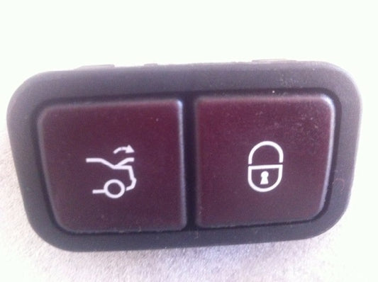 ya 13 Trunk Boot Lid Lock Close Button Switch for Mercedes-Benz W220 W221 W215 W216