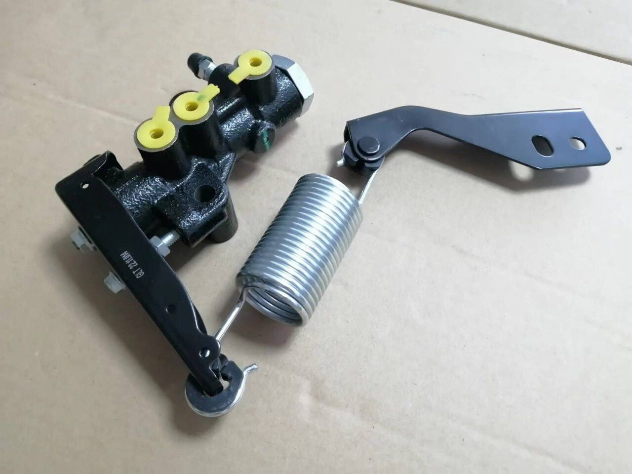 ya 1 8.5.1 brake load sensing valve assembly 46400-56G04 for 93-97 D21