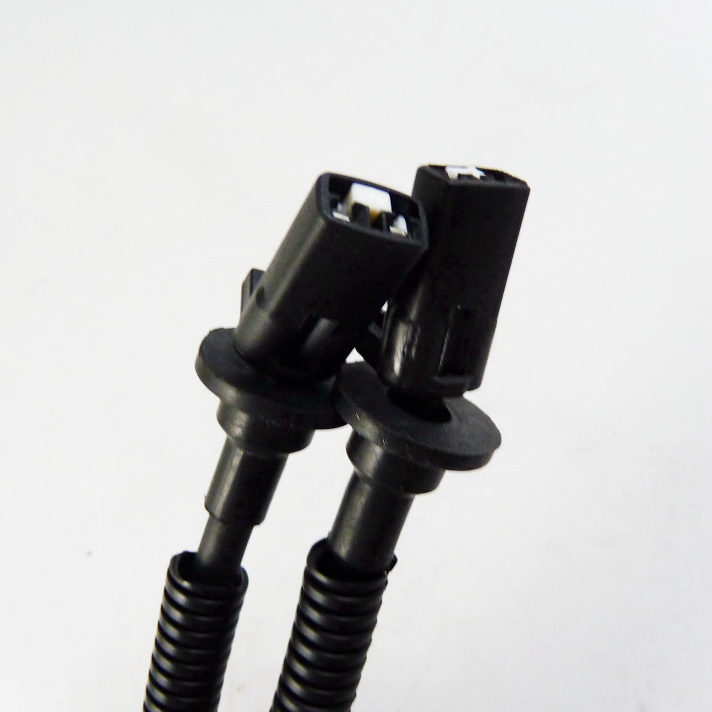 ya 1 8.5.3 The front left and right ABS speed sensors are suitable for Hyundai for Tucson 2005-2009 2-pieces