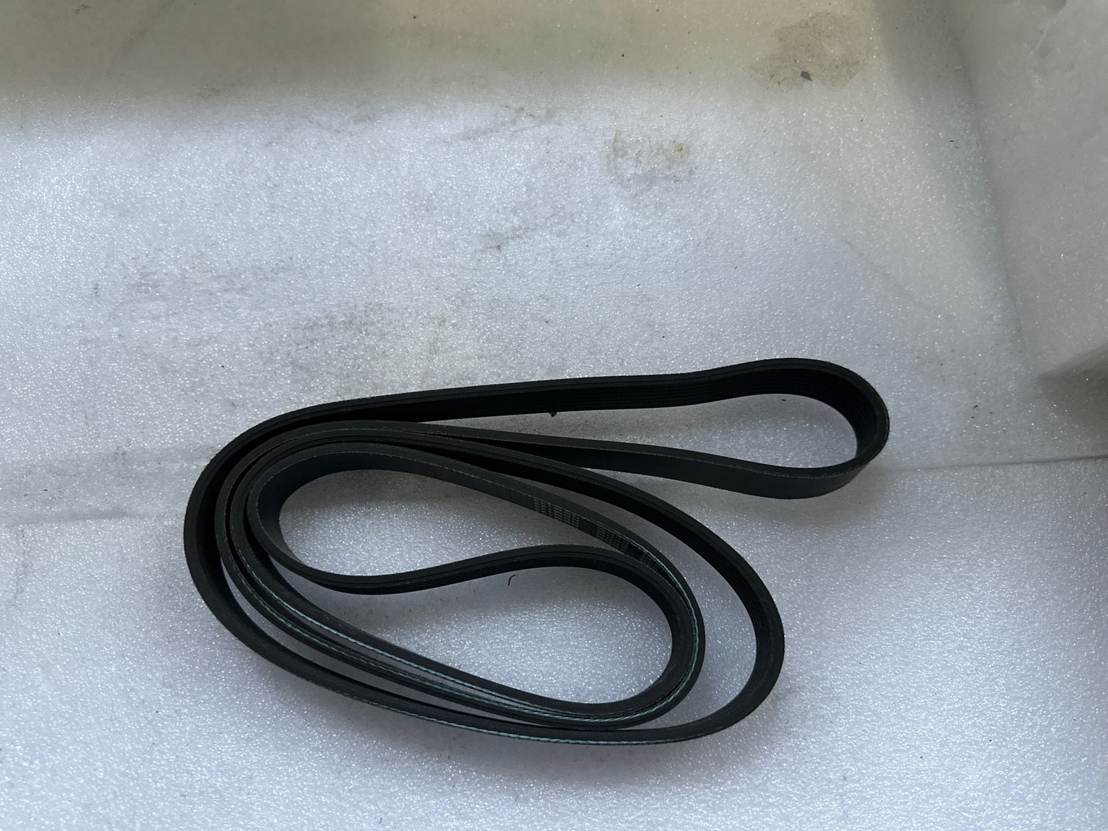 ya 5 8.7 Serpentine Belt 90916-A2005 7PK1935 for Toyota for Camry Highlander 2.4L 02-06