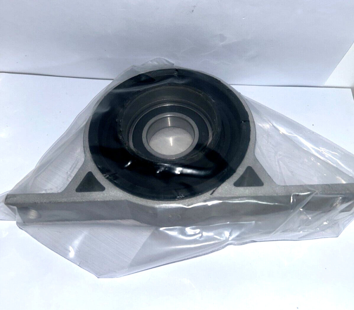 ya 5 8.7 for BMW E65 E66 730Li 735Li 740Li 745L Center Support Bearing 26127525966