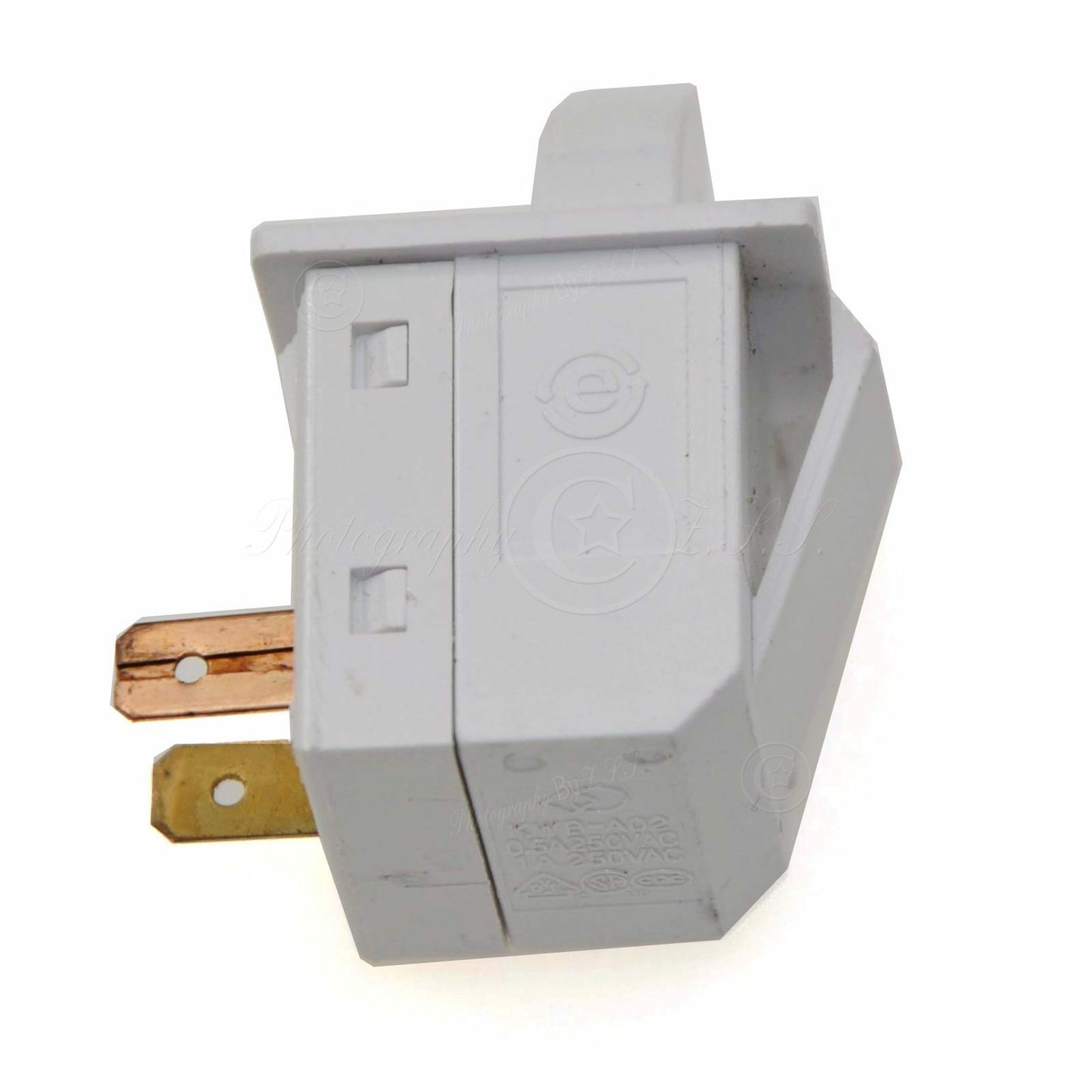 ya 26 2x Universal 2Pin Reigerator Door Light Gated Switch For Homa 