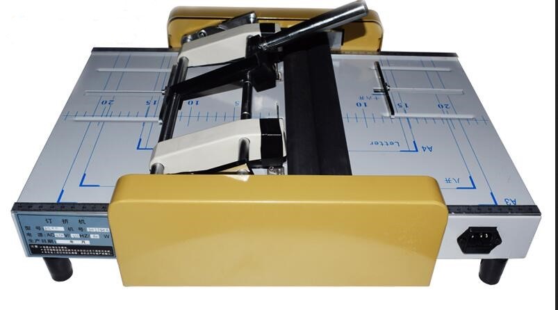 A3 Booklet Making Machine Paper Bookbinding and Folding Booklet Stapling 220V T