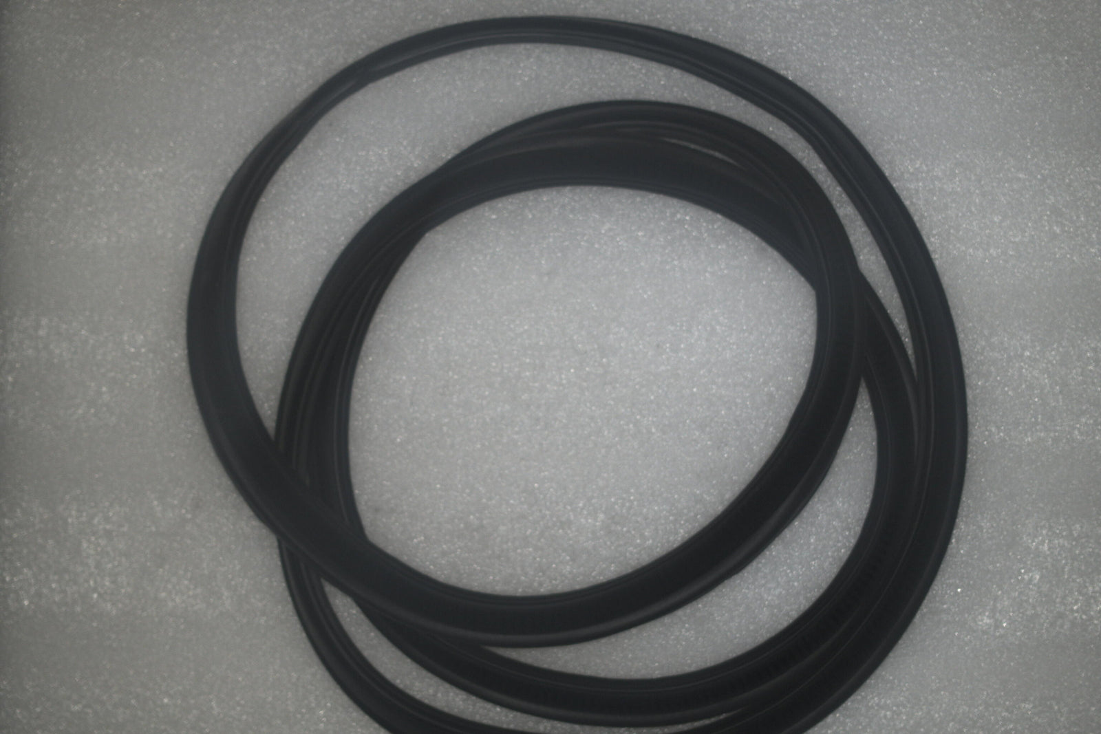 ya 5 8.7 Trubk Lid Weather Strip for Nissan 84830-JN00A 84830JN00A