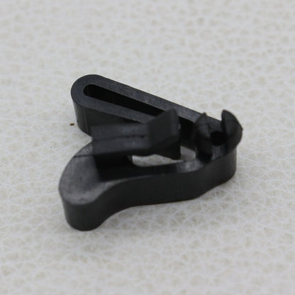 ya 5 8.7 1 BPX700010 for Land Rover Discovery II and for Range for Rover Gas Fuel Door Latch Clip
