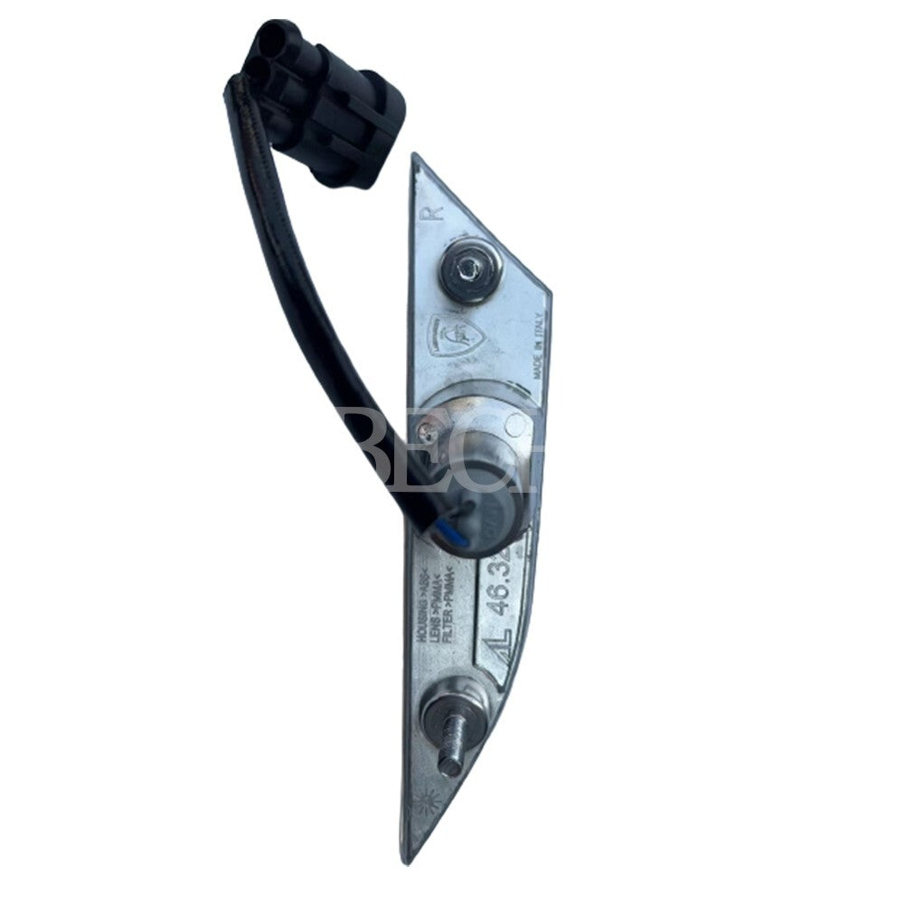 ya 12 5.22.2 Suitable for for Lamborghini Gallardo front bumper marking indicator right OE: 400945120D