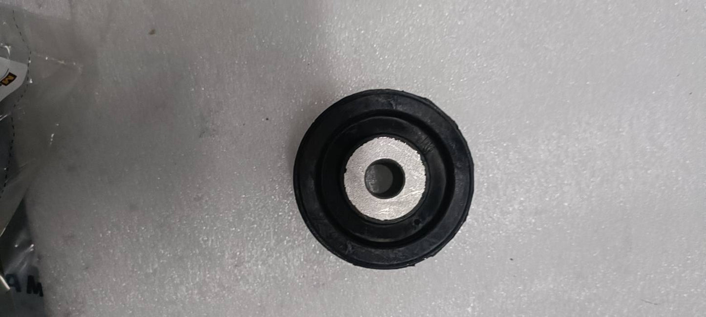 ya 1 7.1 Control Arm Trailing Bushing Front Inner for Mercedes-benz A1643330414